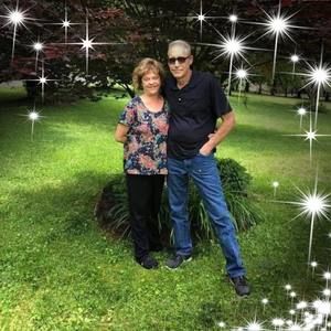 Meet your Posher, Dee